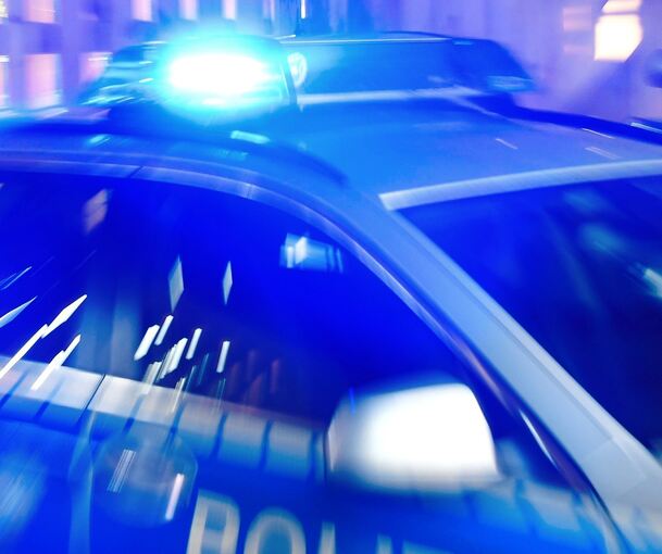 Polizeiauto im Einsatz.