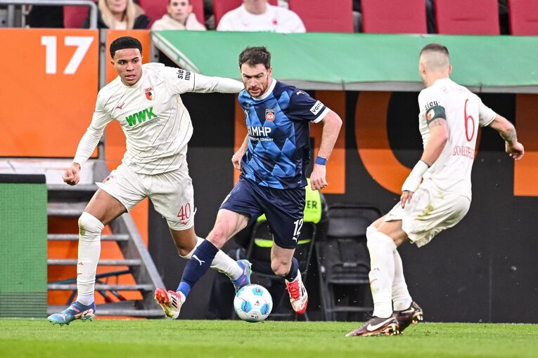 Noahkai Banks (l) und Jeffrey Gouweleeuw (r)