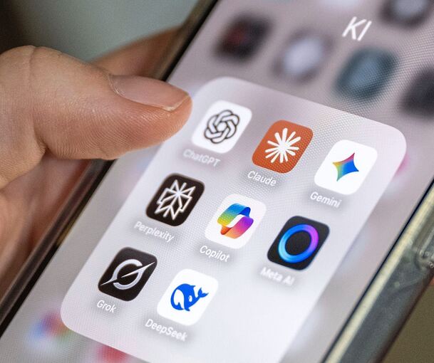 Marktführer OpenAI (ChatGPT) steht im Bereich Künstliche Intelligenz an der Spitze.