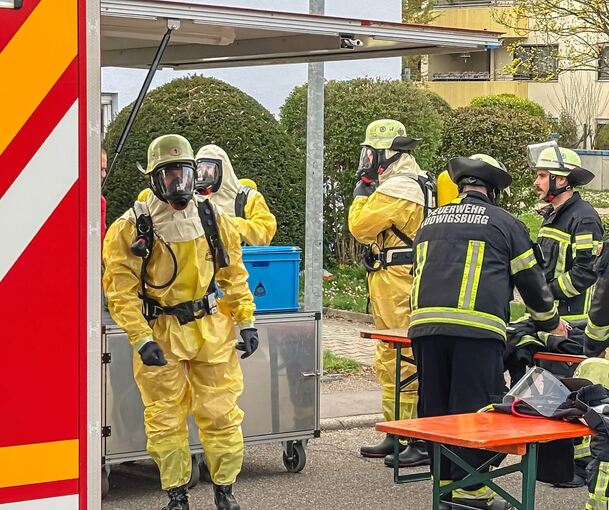 Großeinsatz in Vaihingen an Ostersonntag: Fast 140 Einsatzkräfte rückten wegen eines vermeintlichen Strahlengifts aus.
