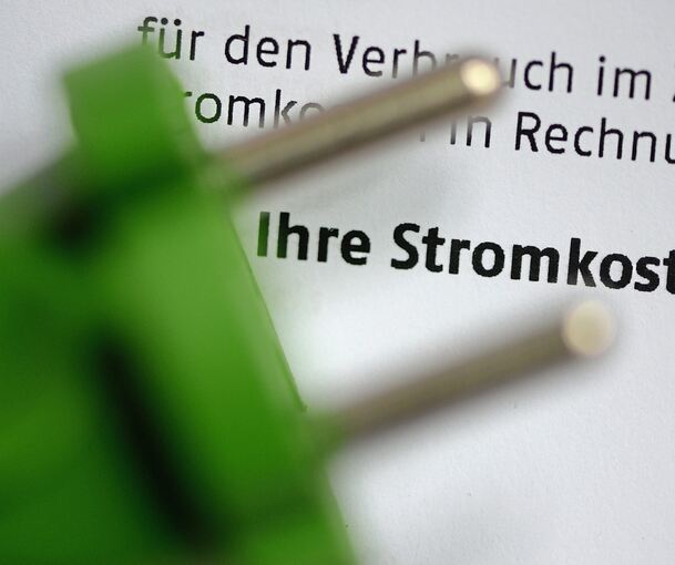 Die Stromrechnung wird wegen des Iran-Kriegs vor allem für Neukunden teurer - vorerst.