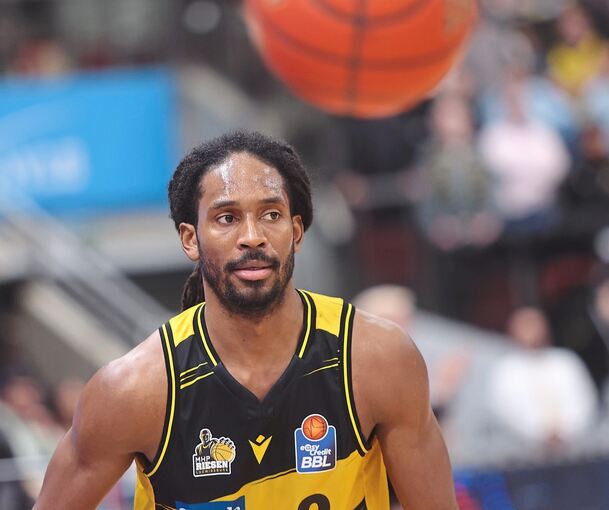 Hilft den Riesen mit seiner Ruhe und Erfahrung: Neuzugang Terrell Harris.