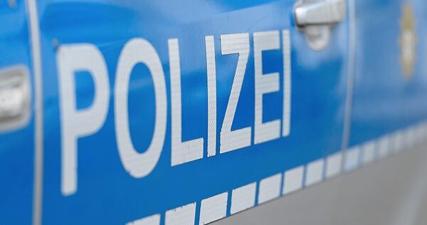 Die Polizei sucht Zeugen.