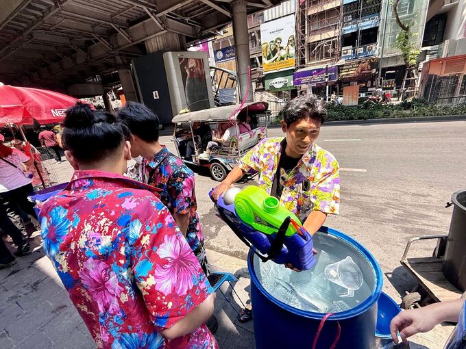 Neujahrsfest Songkran in Thailand Neujahrsfest Songkran in Thailand