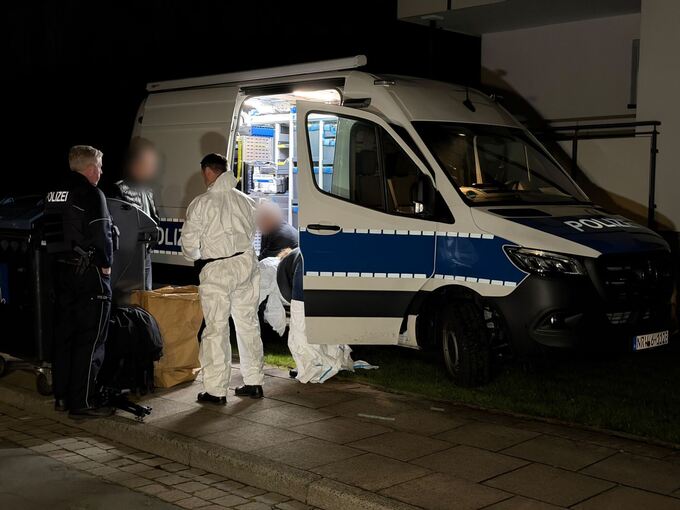 Leiche einer jungen Frau in Kühltruhe gefunden