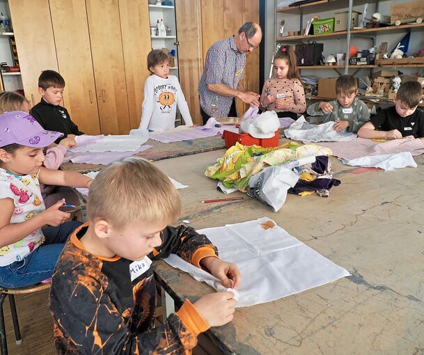 Nähen, Drucken, Stempeln, Sticken: Die Textilwerkstatt der Kunstschule Labyrinth soll Freude am kreativen Arbeiten vermitteln.