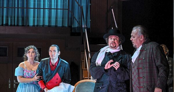 Die Singspielfreude ist eine pure Wonne: Rossinis „Il barbiere di Siviglia“ am Theater Pforzheim.