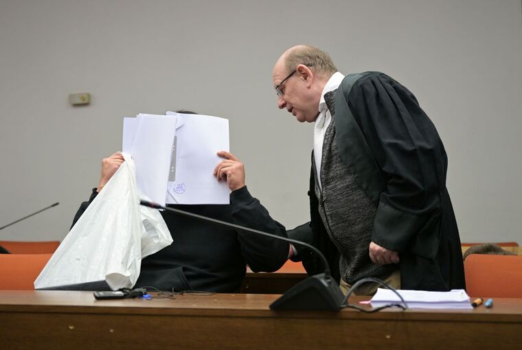 Prozess wegen versuchtem Mord und Vergewaltigung