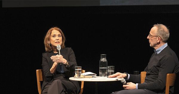 Im Zweifel für die Kunst: Petra Olschowski im Gespräch mit ADK-Direktor Ludger Engels. Im Zweifel für die Kunst: Petra Olschowski im Gespräch mit ADK-Direktor Ludger Engels.