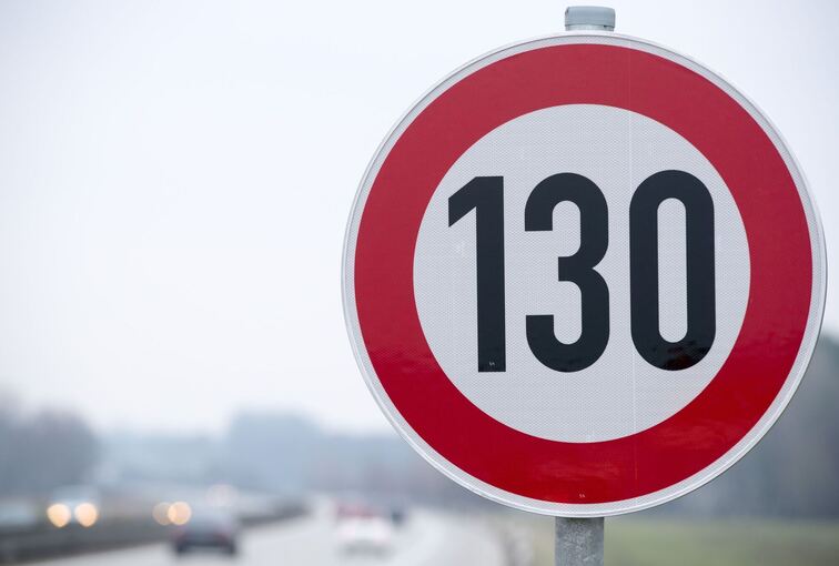 Tempolimit 130 auf Autobahn Tempolimit 130 auf Autobahn