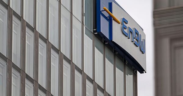 Der Energiekonzern EnBW beginnt den Bau eines riesigen Batteriespeichers in Marbach. Mit 100 Megawattstunden soll er rechnerisch einen Tag lang eine Kleinstadt versorgen können.