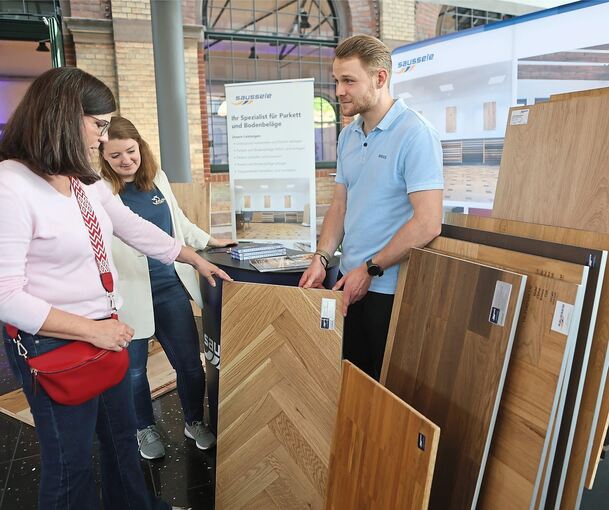 Neue Böden spielen bei der Sanierung eine Rolle.