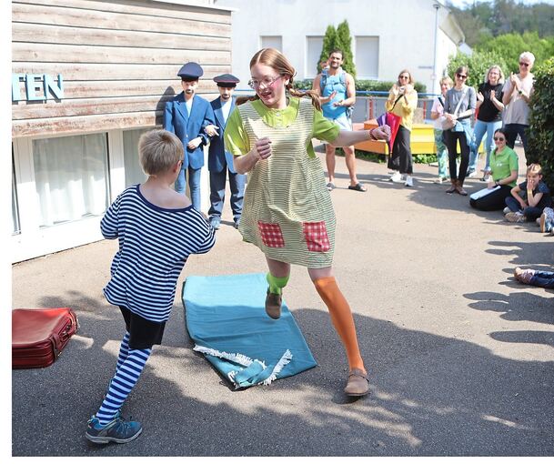 Pippi Langstrumpf treibt in Walheim Schabernack.