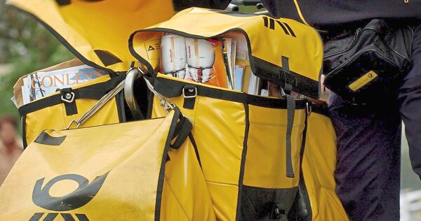 Anstatt die Post auszutragen, hat ein 38-Jähriger aus Ludwigsburg Briefe in den Müll geworfen.