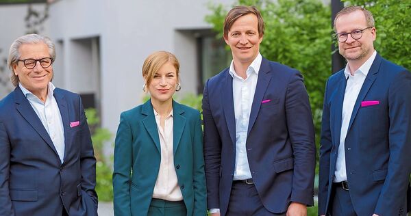 Das Strenger-Führungsteam ist zufrieden mit der Bilanz 2025 (von links): Karl Strenger, Lis Hannemann-Strenger, Daniel Hanneman und Julien Ahrens.