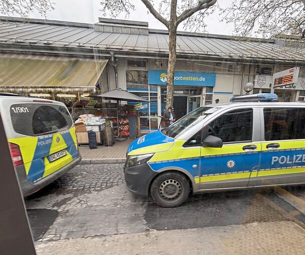 Eine Polizeikontrolle in der vergangenen Woche am Ludwigsburger Bahnhof.