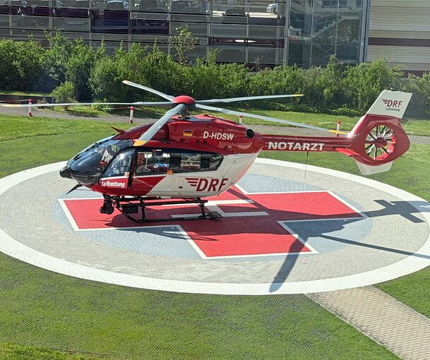 Zum ersten Mal nach drei Jahren Zwangspause ist wieder ein Rettungshubschrauber beim Bietigheimer Krankenhaus gelandet