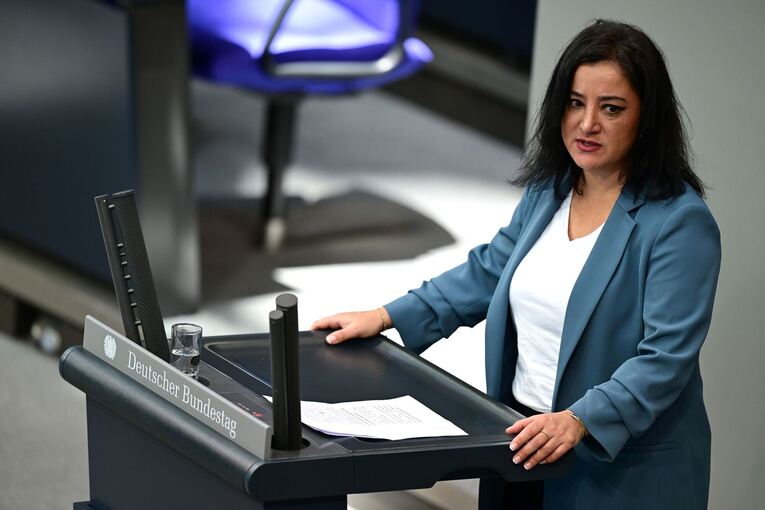 Linke-Politikerin Gökay Akbulut