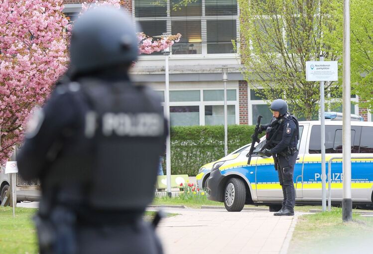Polizei-Einsatz in Rellingen bei Hamburg