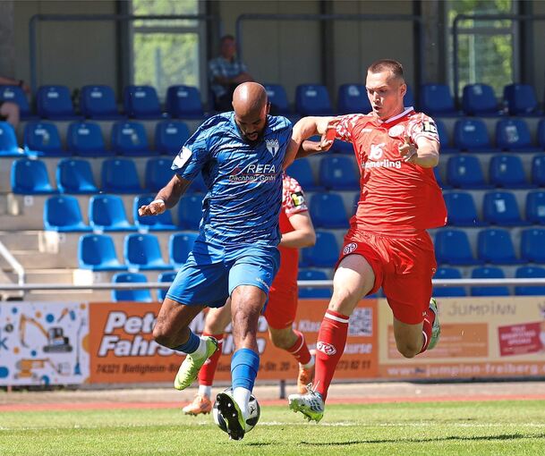 Bei Meghon Valpoort (links) und dem SGV Freiberg ist scheinbar die Luft raus, Philipp Schulz und der FSV Mainz 05 II rücken dem Tabellenzweiten nun im Schlussspurt auf die Pelle.