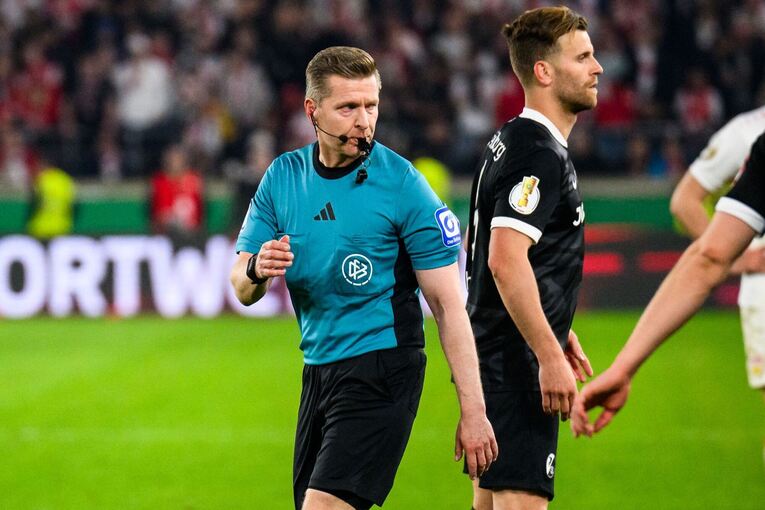 Schiedsrichter Tobias Welz