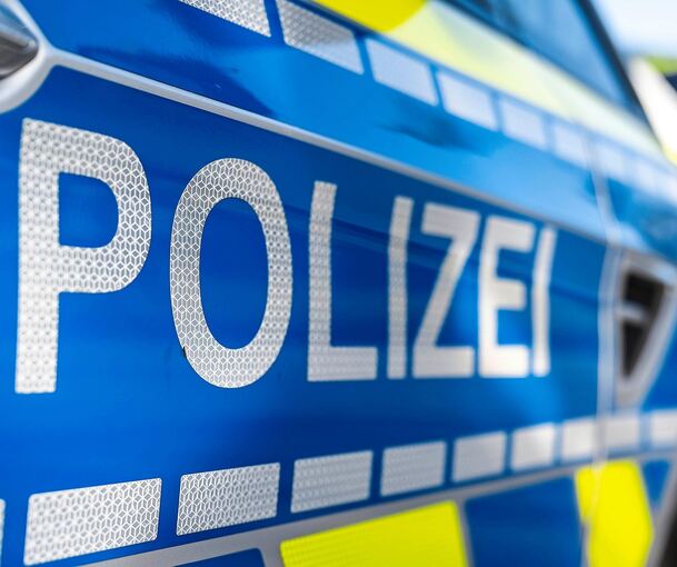 Bei dem Unfall entstand ein Schaden von rund 20.000 Euro.