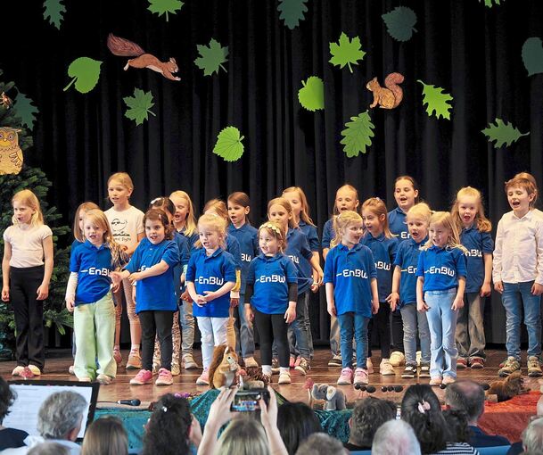 „Die kleinen Strolche“ kommen auf der Bühne in der Besigheimer Stadthalle ganz groß raus.