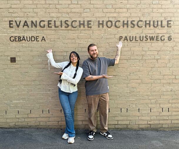 Laila Hernandez Sariarslan und Maximilian-Werner Herzog sind zwei von 120 neuen Soziale-Arbeit-Studenten, die an der Evangelischen Hochschule ihr Studium begonnen haben.
