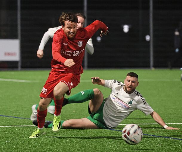 Zwei Schlüsselduelle: Tim Schwara (links) und der FV Löchgau erwarten den TSV Ilshofen. Daniel Geppert und der TSV Heimerdingen bekommen es mit Crailsheim zu tun.