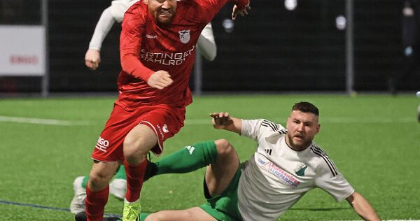 Zwei Schlüsselduelle: Tim Schwara (links) und der FV Löchgau erwarten den TSV Ilshofen. Daniel Geppert und der TSV Heimerdingen bekommen es mit Crailsheim zu tun.