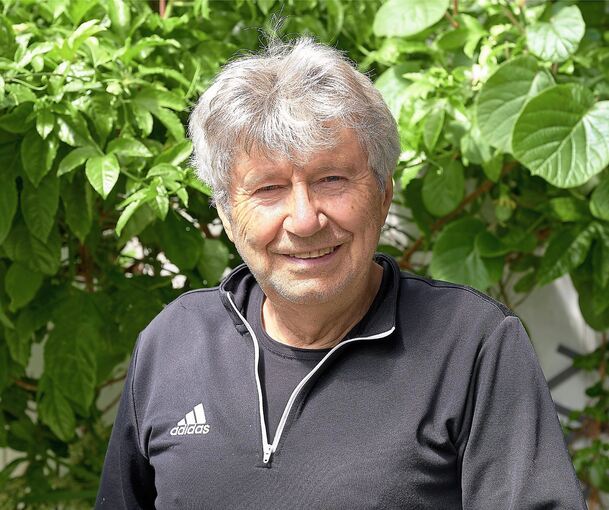 Franco Colella aus Tamm ist leidenschaftlicher Hobbygärtner. Vor allem Maracujas haben es ihm angetan.