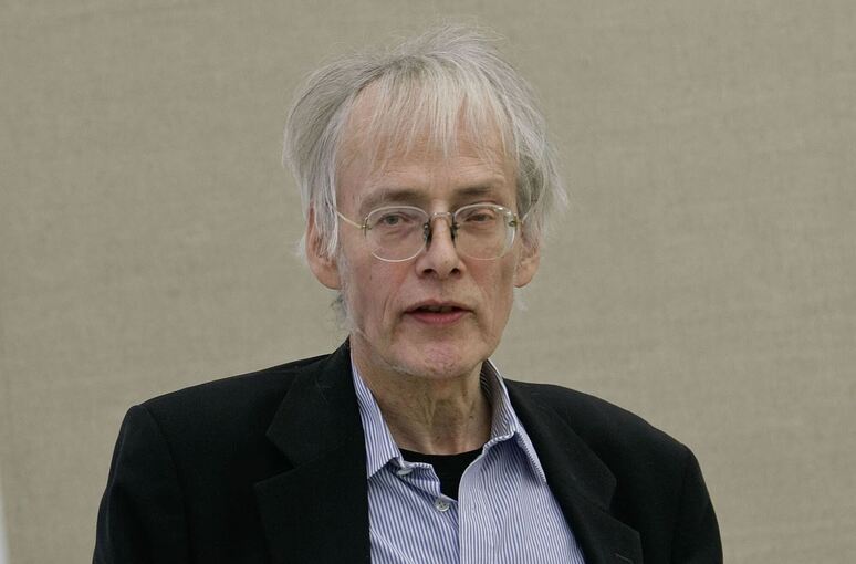 Timm Ulrichs