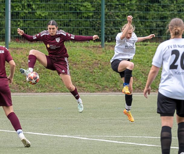 Die Fußballerinnen müssen jetzt vollen Einsatz zeigen. Archivbild: Andreas Essig