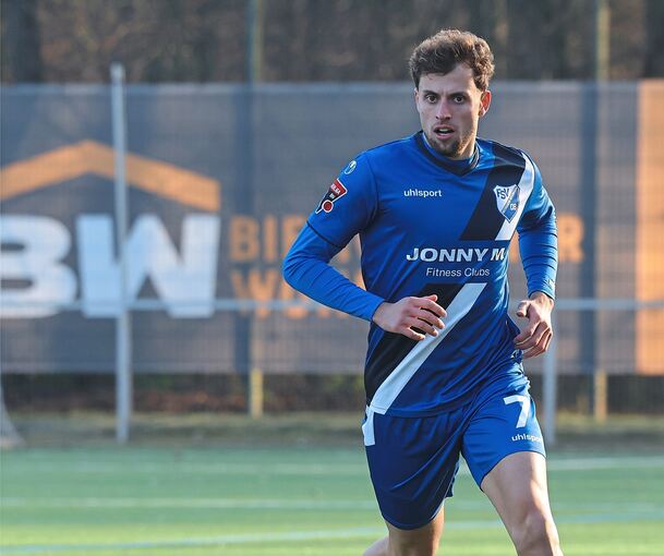 Andre Sirianni trägt weiter das Trikot der Nullachter.