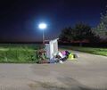 Die Unfallstelle bei Ottmarsheim: Bei der Kollision mit dem Smart kippte das Gespann um.
