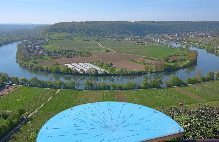 Die Käsbergkanzel bei Mundelsheim, einer der wohl meistfotografierten Aussichtspunkte der Region.