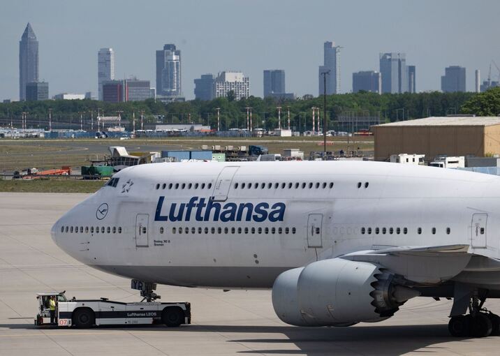 Lufthansa trotz Kerosin-Problemen auf Kurs