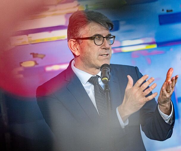 Wolfram Weimer ist in der Bundesregierung Staatsminister für Kultur und Medien. Der Verleger, Publizist und Unternehmer ist parteilos, gilt aber als konservativ.
