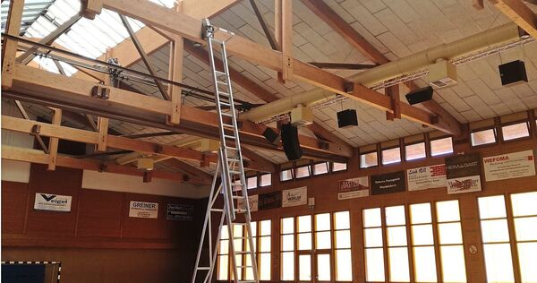 Die Käsberghalle in Mundelsheim müsste kernsaniert werden. Ohne eine Millionenförderung vom Bund ist jedoch ungewiss, ob sich das Projekt in Gänze finanzieren lässt.