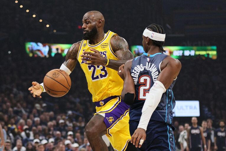 Oklahoma City Thunder - Los Angeles Lakers