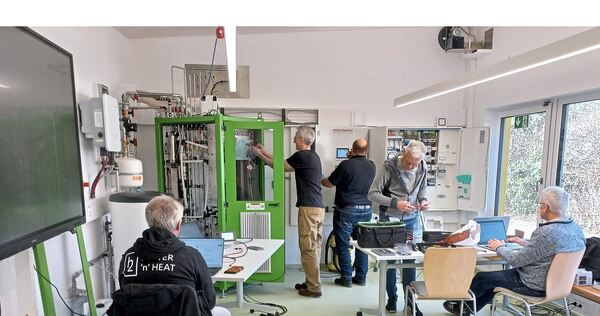 Letzte Arbeiten im Wasserstofflabor.