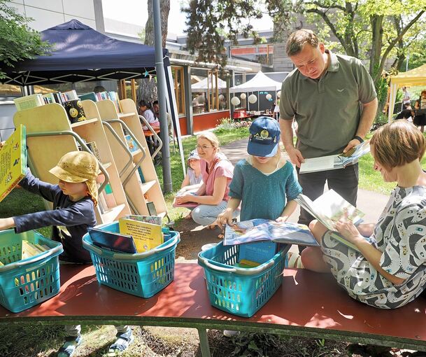 Vor allem Familien schätzen die Atmosphäre der Schlößlesfeldbücherei. Beim Büchereifest gab es viel zu entdecken.