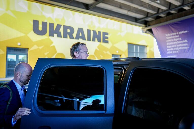 Verteidigungsminister Pistorius reist in die Ukraine