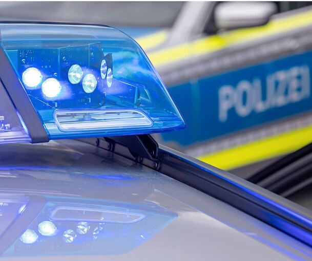 Die Polizei sucht Zeugen. Die Polizei sucht Zeugen.