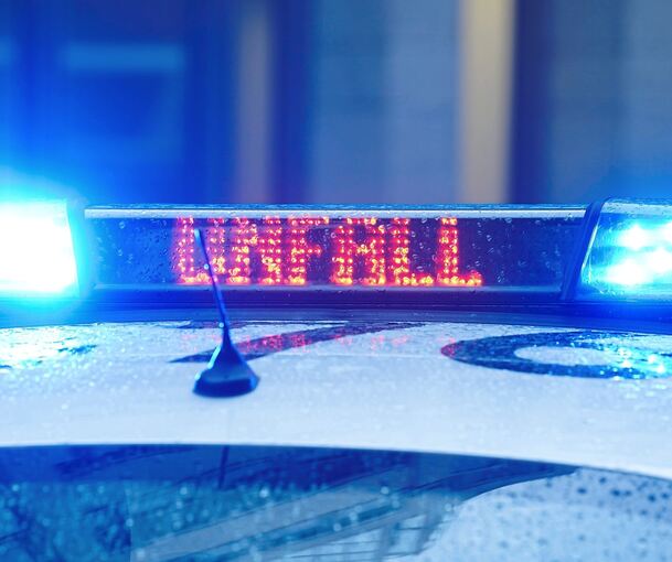 Ein Auffahrunfall hat sich auf der Aldinger Straße ereignet.