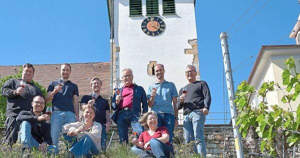 Wengerter auf dem Hohenhaslacher Kirchberg: An diesem Wochenende laden sieben Betriebe zum Tag der Weingüter ein.