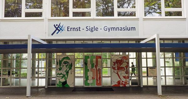Das Kornwestheimer Gymnasium soll einen neuen Namen erhalten. Die Gutachterin schlägt Vera Friedländer als Patronin vor, die als 16-Jährige Zwangsarbeiterin bei Salamander war.