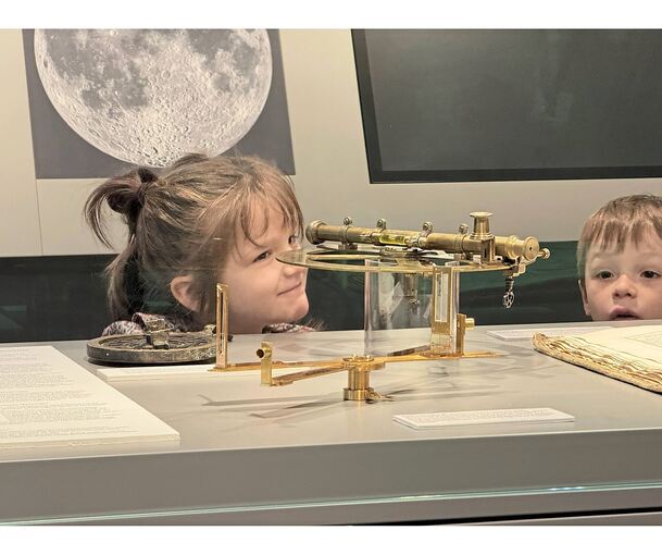 Im Tobias-Mayer-Museum drehte sich für die Kinder der Mondgruppe des Kindergartens Pusteblume alles um den Mond und den Marbacher Wissenschaftler Tobias Mayer.