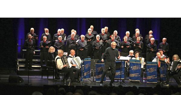 Liederkranz Kornwestheim begeistert mit seiner „Zeitreise von Abba bis ...