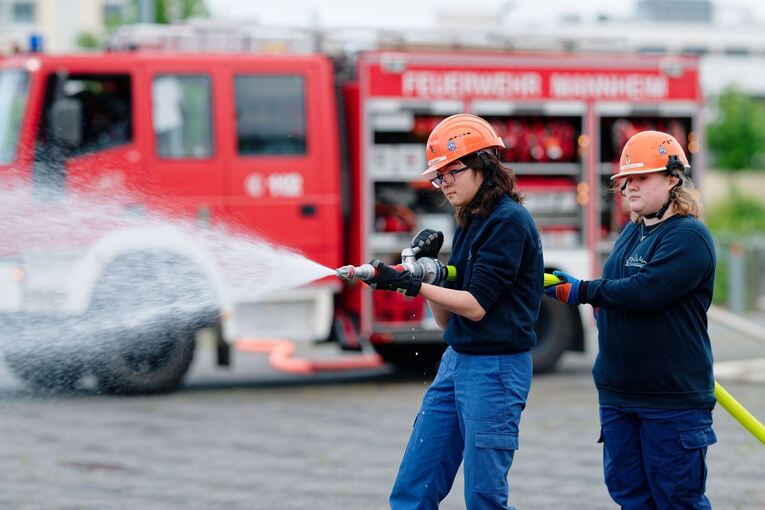 Kinder- und Jugendfeuerwehr Kinder- und Jugendfeuerwehr